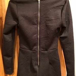 long sleeve romper with textured print♥️